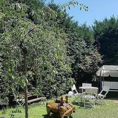 In Sleeps 6 Finale Ligure